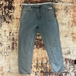 DENIM BLVD open chain side jeans size 13